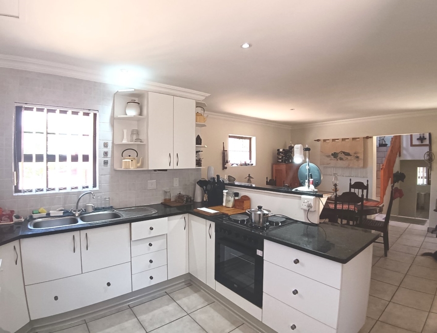3 Bedroom Property for Sale in Dolphin Creek Golf Estate Western Cape